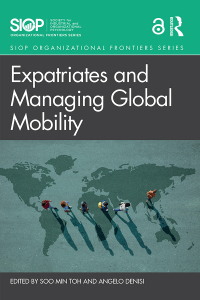 Titelbild: Expatriates and Managing Global Mobility 1st edition 9780367626334