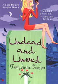 Cover image: Undead and Unwed 9780425194850