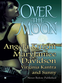 Cover image: Over The Moon 9780425213438