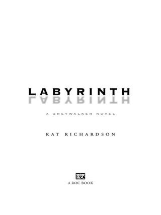 Cover image: Labyrinth 9780451463364