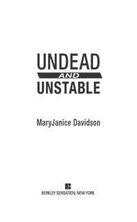 Cover image: Undead and Unstable 9780425247570