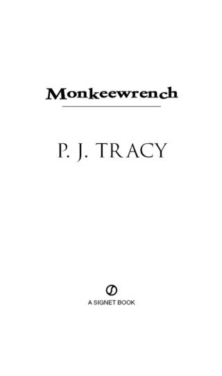 Cover image: Monkeewrench 9780451211576