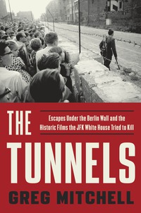 Cover image: The Tunnels 9781101903872