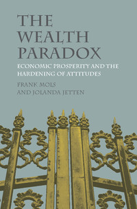 Cover image: The Wealth Paradox 9781107079809