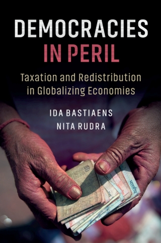 Cover image: Democracies in Peril 9781108470483