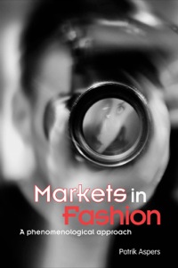 Cover image: Markets in Fashion 1st edition 9780415346191