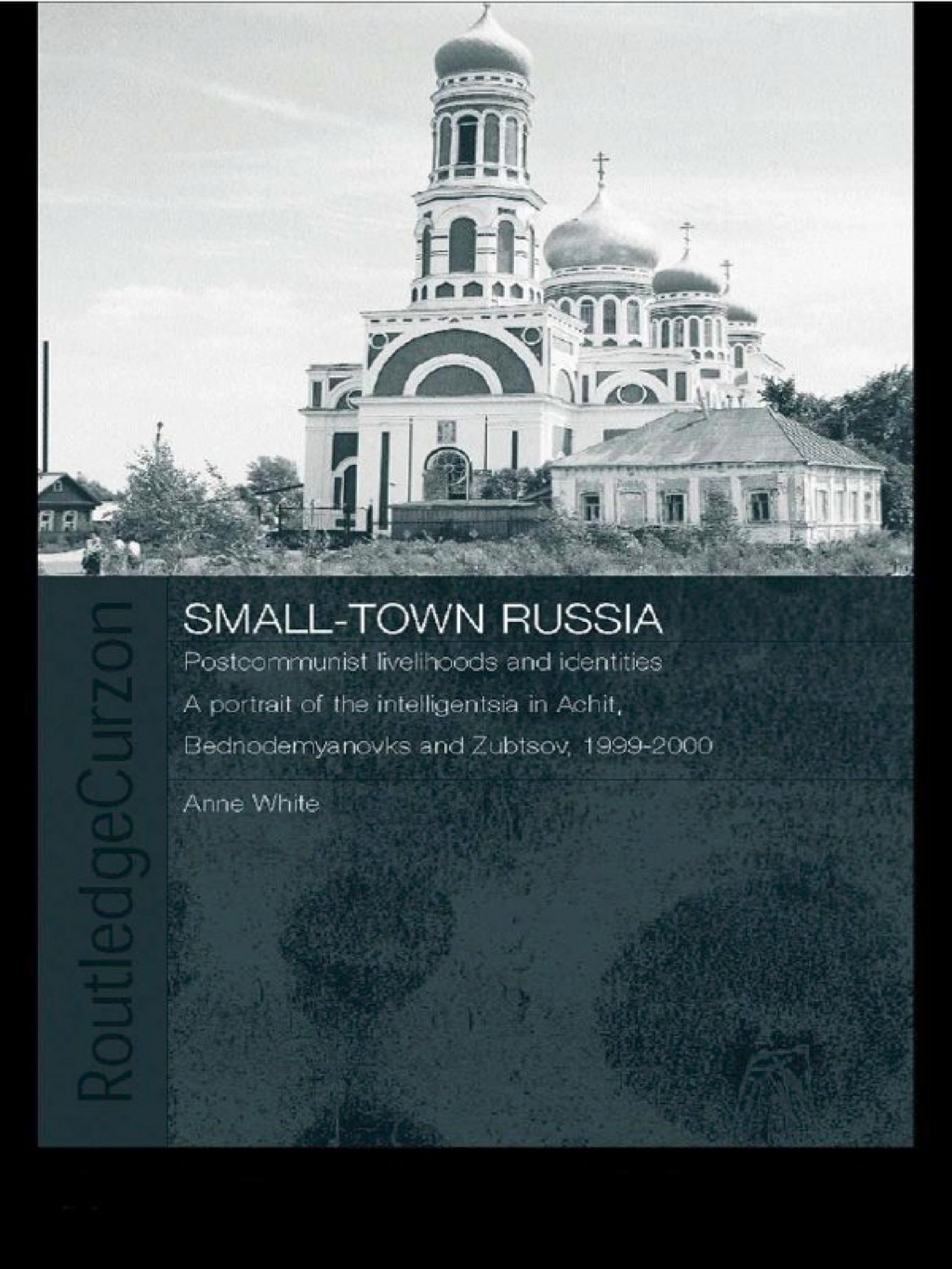 ISBN 9780415338745 product image for Small-Town Russia - 1st Edition (eBook Rental) | upcitemdb.com
