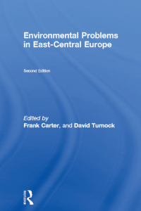Imagen de portada: Environmental Problems in East-Central Europe 2nd edition 9780415174039