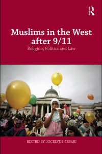 Omslagafbeelding: Muslims in the West after 9/11 1st edition 9780415776547