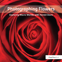 صورة الغلاف: Photographing Flowers 1st edition 9781138372207