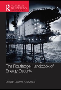 Omslagafbeelding: The Routledge Handbook of Energy Security 1st edition 9780415721639