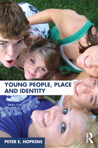 صورة الغلاف: Young People, Place and Identity 1st edition 9780415454377