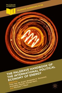 Imagen de portada: The Palgrave Handbook of the International Political Economy of Energy 9781137556301