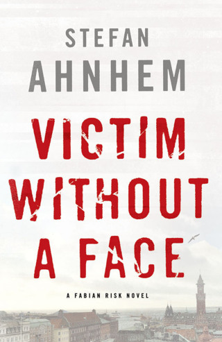 Imagen de portada: Victim Without a Face 9781250103185