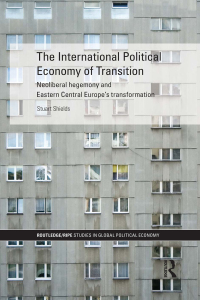Imagen de portada: The International Political Economy of Transition 1st edition 9781138811829