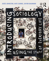Imagen de portada: Introducing Sociology Using the Stuff of Everyday Life 1st edition 9781138023376