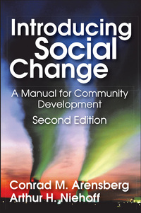 Imagen de portada: Introducing Social Change 2nd edition 9781138526341