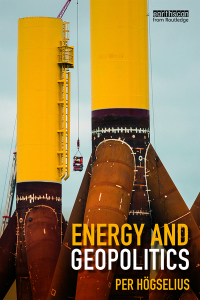 Imagen de portada: Energy and Geopolitics 1st edition 9781138038387