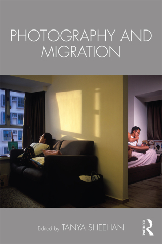 Omslagafbeelding: Photography and Migration 1st edition 9781138244405