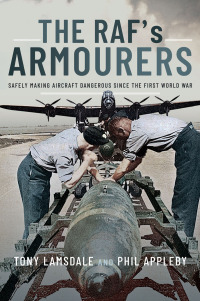 Immagine di copertina: The RAF's Armourers 9781399010337