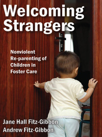 Cover image: Welcoming Strangers 9781412862769