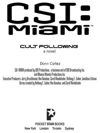 Cover image: Cult Following 9780743480574