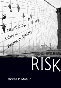 Cover image: Risk 9781421407906