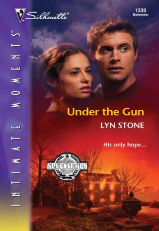 Cover image: Under the Gun 9780373274000