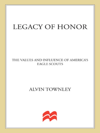 Cover image: Legacy of Honor 9780312366537