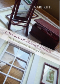 Cover image: A World of Fragile Things 9781438427164