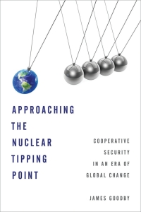 Cover image: Approaching the Nuclear Tipping Point 9781442265714