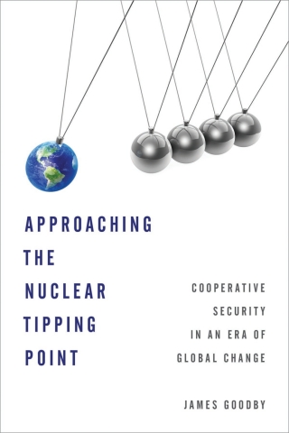 Cover image: Approaching the Nuclear Tipping Point 1st edition 9781442265707
