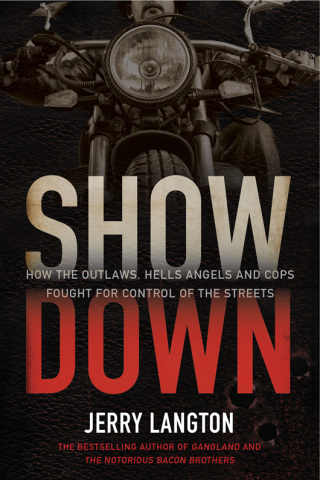 Cover image: Showdown 9781443427845