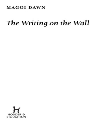 Cover image: The Writing on the Wall 9780340980040