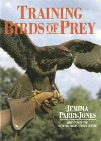 表紙画像: Training Birds of Prey 9780715312384