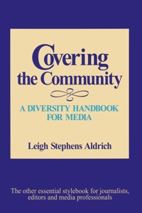 صورة الغلاف: Covering the Community 1st edition 9780761985136