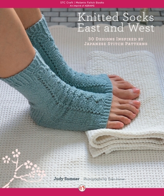 Titelbild: Knitted Socks East and West 9781584797999