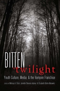 Omslagafbeelding: Bitten by Twilight 1st edition 9781433108938