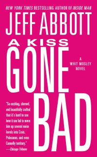 Cover image: A Kiss Gone Bad 9781455546190