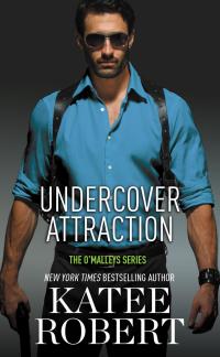 Cover image: Undercover Attraction 9781455597079