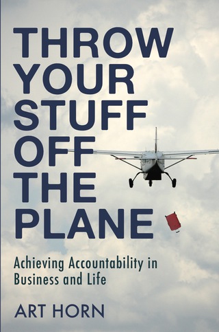 Immagine di copertina: Throw Your Stuff Off the Plane 9781459740525