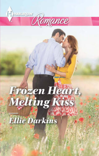 Cover image: Frozen Heart, Melting Kiss 9780373743070