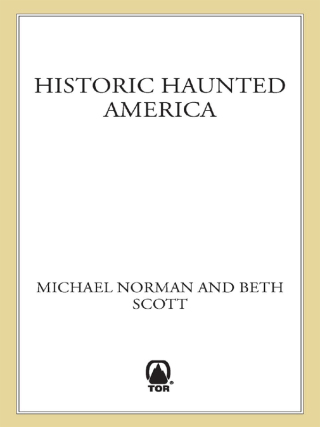 Cover image: Historic Haunted America 9780765319708