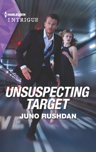 Cover image: Unsuspecting Target 9781335401816