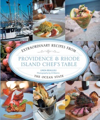 Omslagafbeelding: Providence & Rhode Island Chef's Table 1st edition 9781493047116