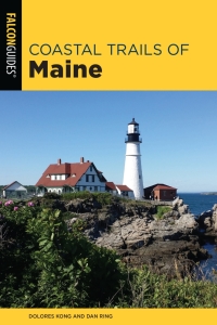 表紙画像: Coastal Trails of Maine 9781493037377