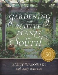 Omslagafbeelding: Gardening with Native Plants of the South 9781493038800