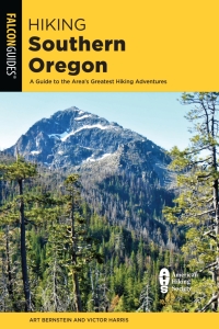 表紙画像: Hiking Southern Oregon 2nd edition 9781493043248