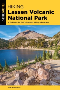 Omslagafbeelding: Hiking Lassen Volcanic National Park 3rd edition 9781493044047