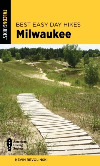 Cover image: Best Easy Day Hikes Milwaukee 2nd edition 9781493056682
